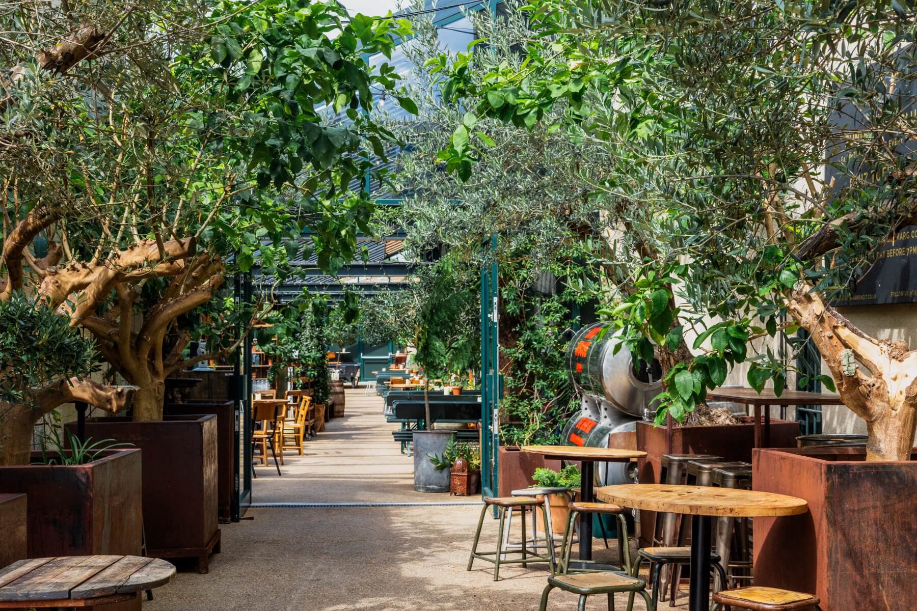 Cosy pub garden with lots of plants